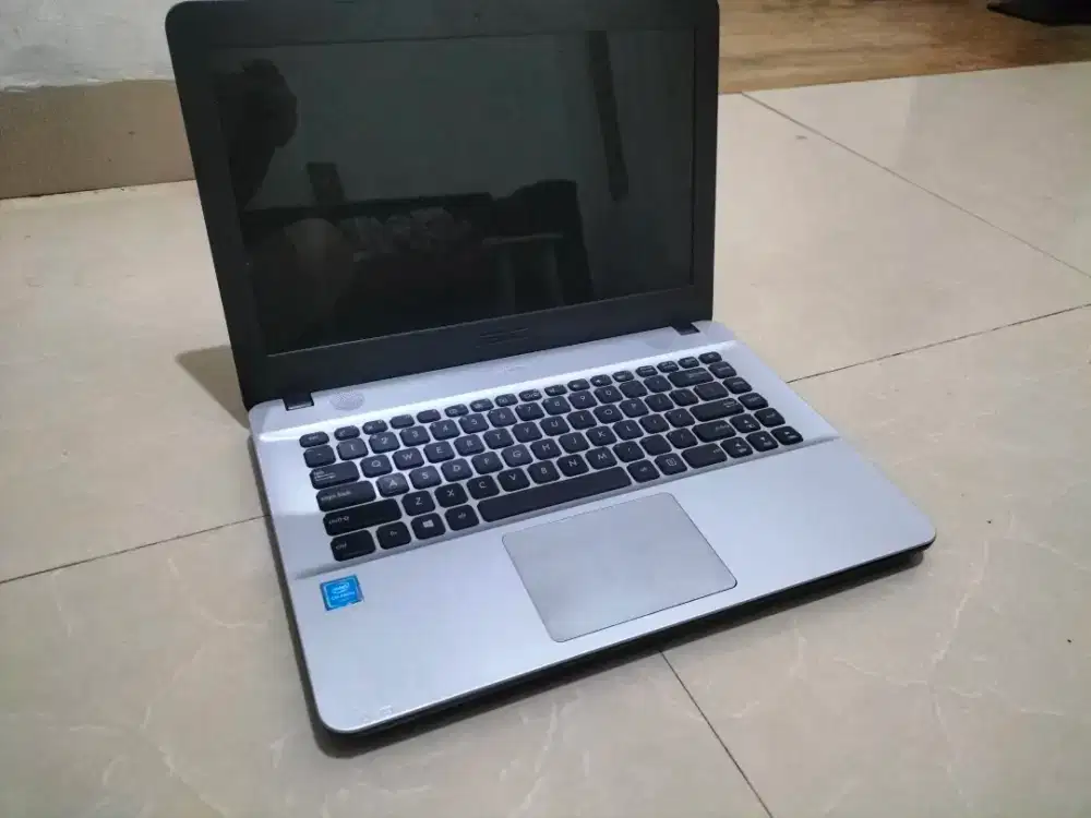 Laptop Asus X441M