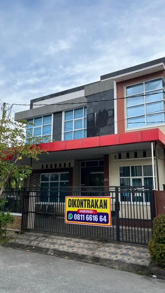 Dikontrakkan bangunan 2 lantai di Marapalam, cocok untuk kantor/usaha.
