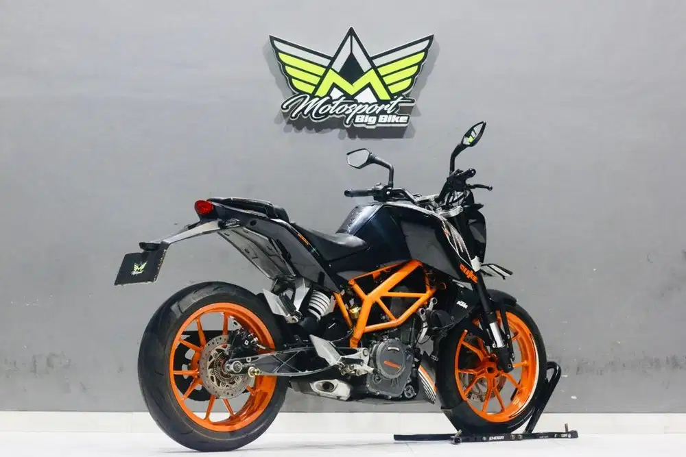KTM Duke 250 ABS like new Z250 Estrella250 CBR250 versys250