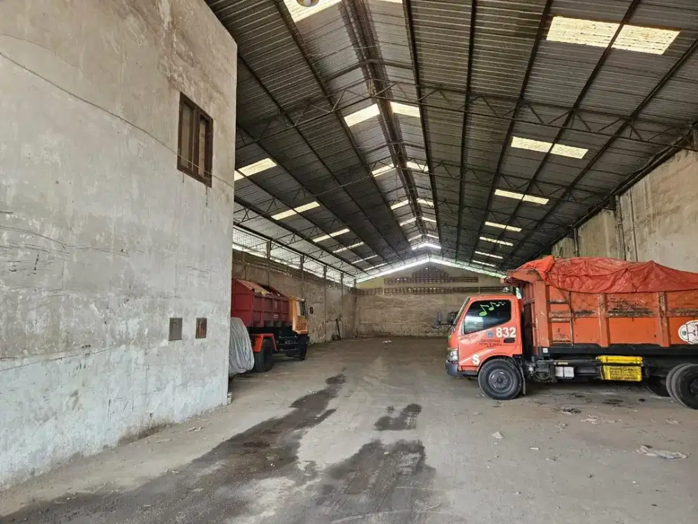 Gudang Di Jalan Raya Narogong Kota Bekasi