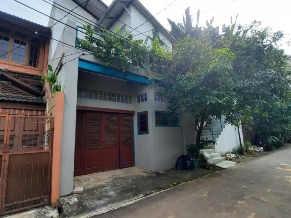 Hunian Cozy di Cirendeu Permai