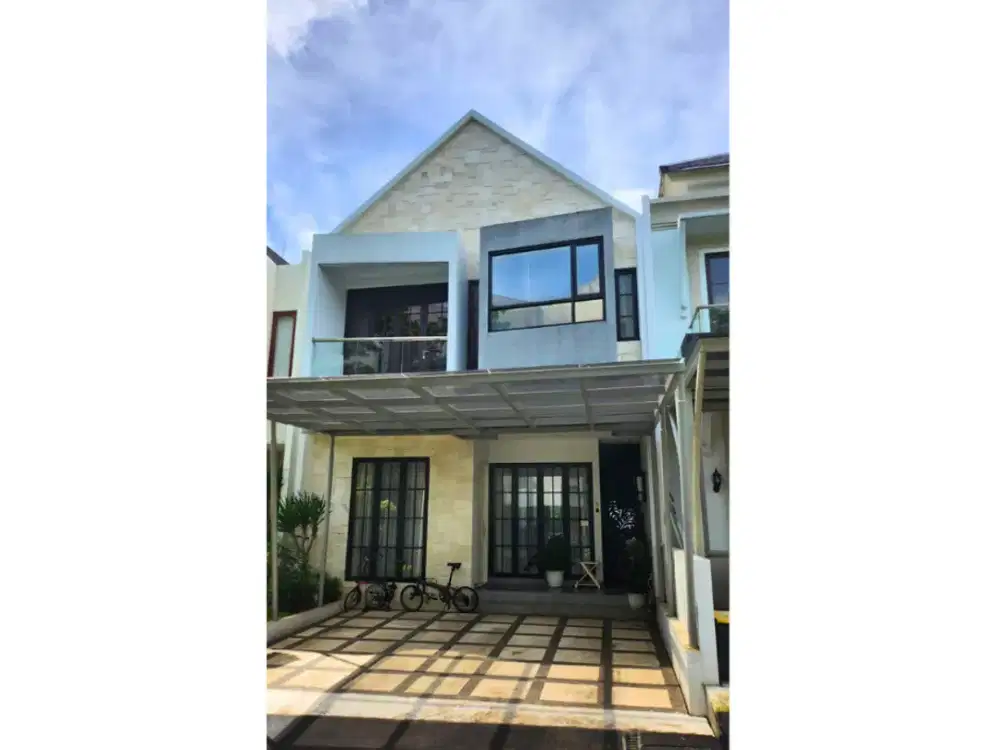 Di Jual Rumah mewah 2 lantai siap huni di lengkapi berbagai fasilitas