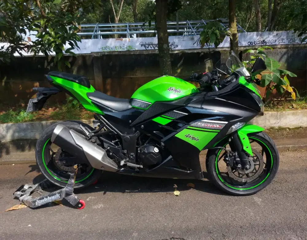 Ninja 250Fi Special Edition