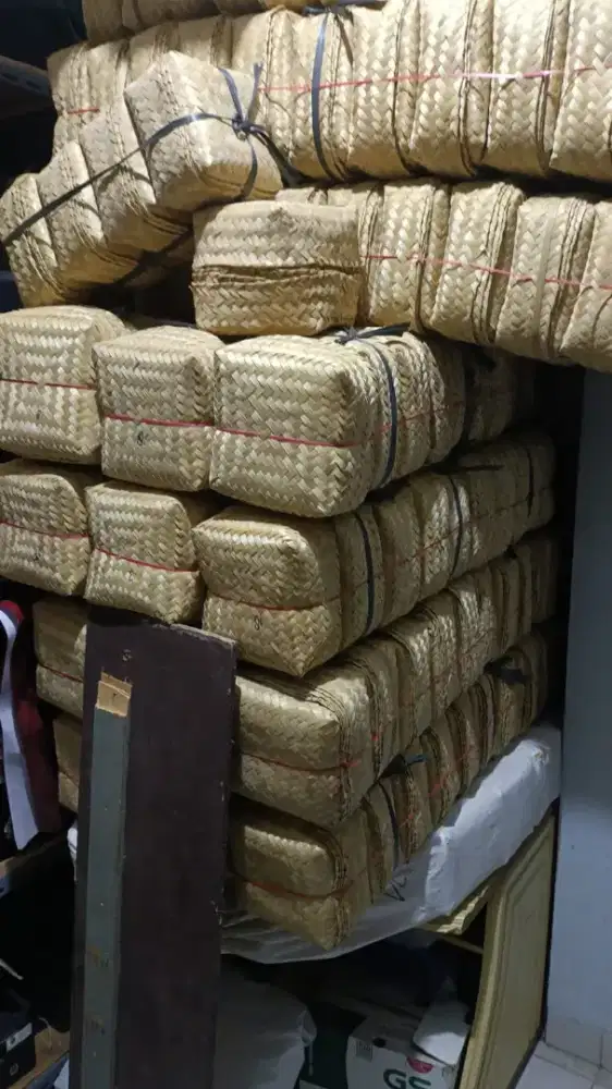 Besek/pipiti ukuran 14-19