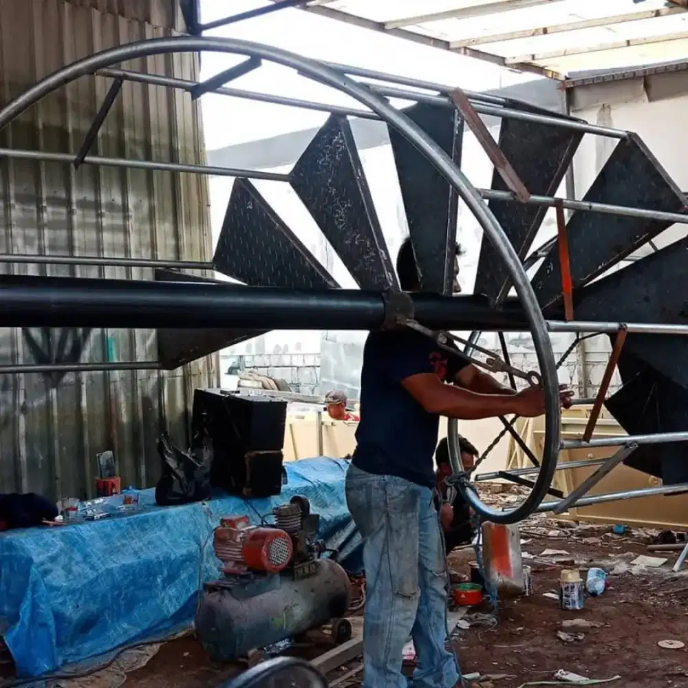 Tangga putar Spiral 12