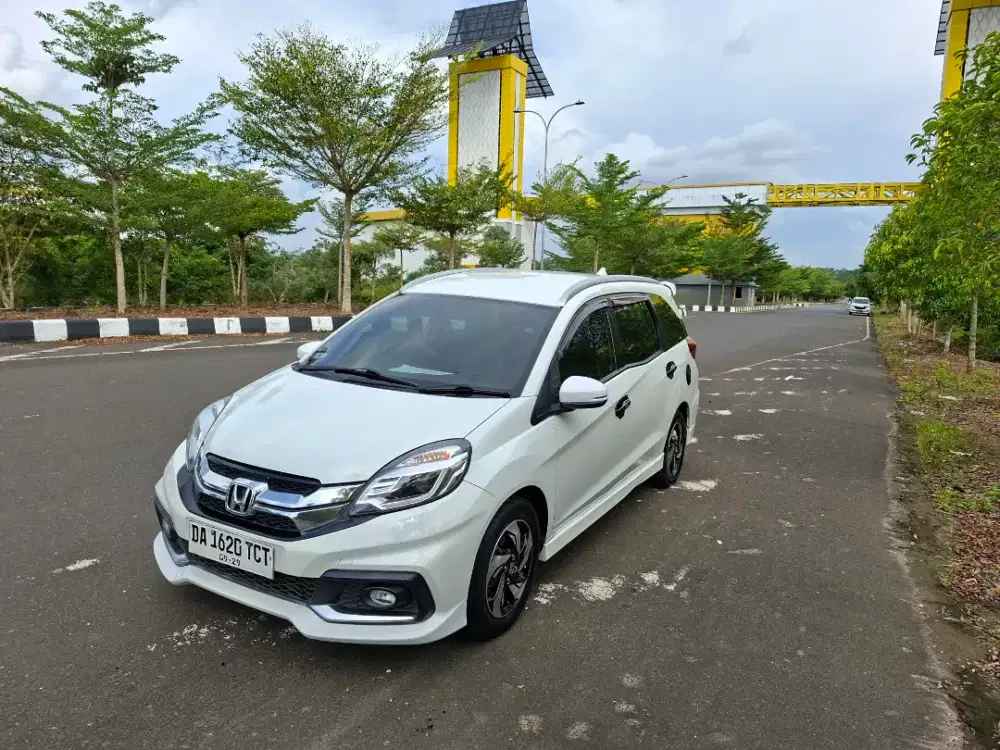 Mobilio RS tahun 2015