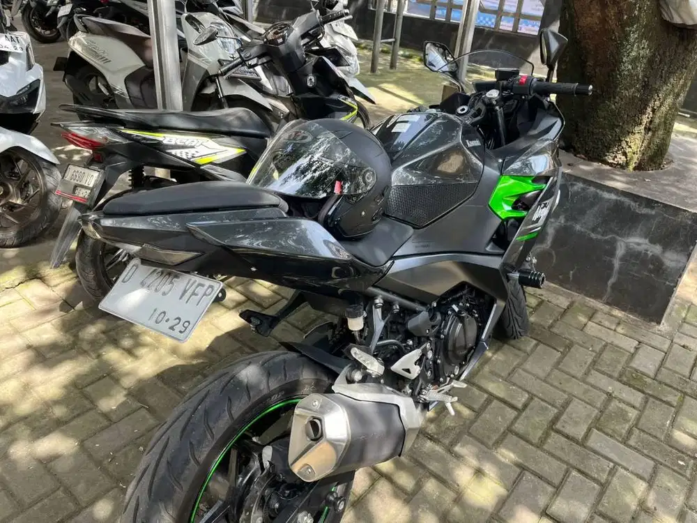 Kawasaki Ninja 250 Fi New tahun 2024