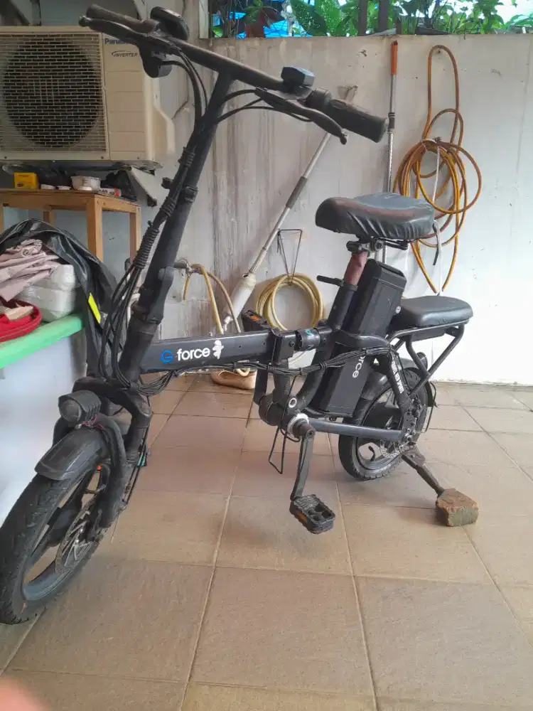 G-Force Sepeda listrik