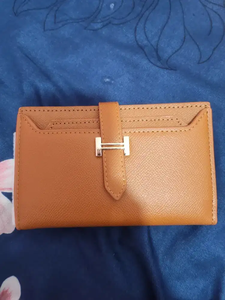 Dompet masih neww