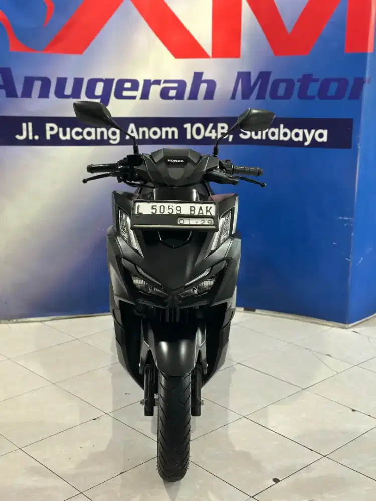 KM 10 RIBU - HONDA VARIO 160 Cbs keyless 2023