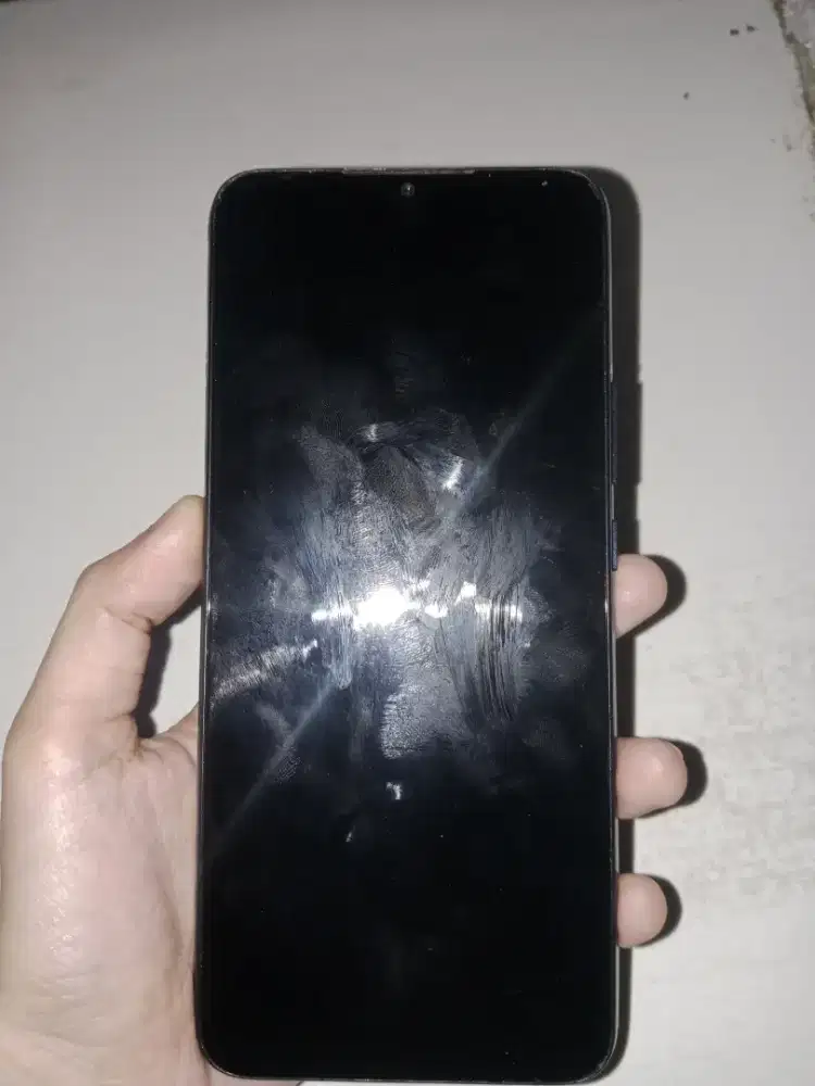 HP Infinix Hot 11 Play 
 RAM 4 GB, penyimpanan 64GB