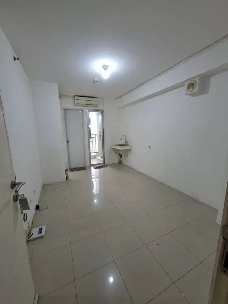 Sewa 2 Kamar Kosongan Apartemen Bassura City Tower Helliconia Free ipl