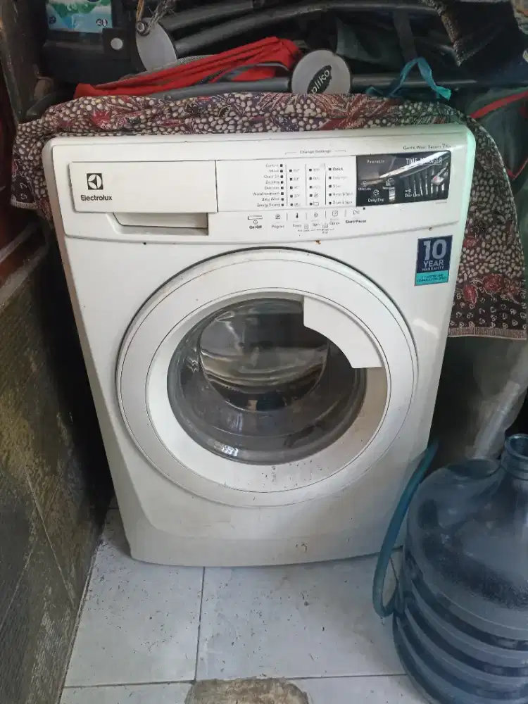 Mesin cuci Electrolux kapasitas 7kg