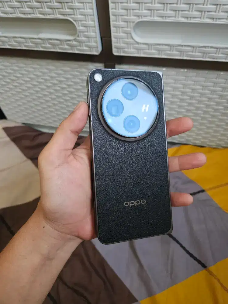 Oppo Find N3 Fold 5G Ram 16/512Gb Black (-layar dalam)