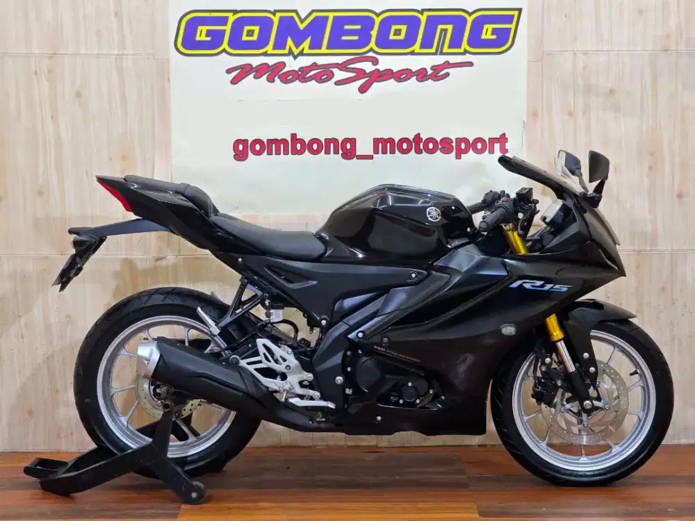 YAMAHA R15 V4 2023 . KM 7rb