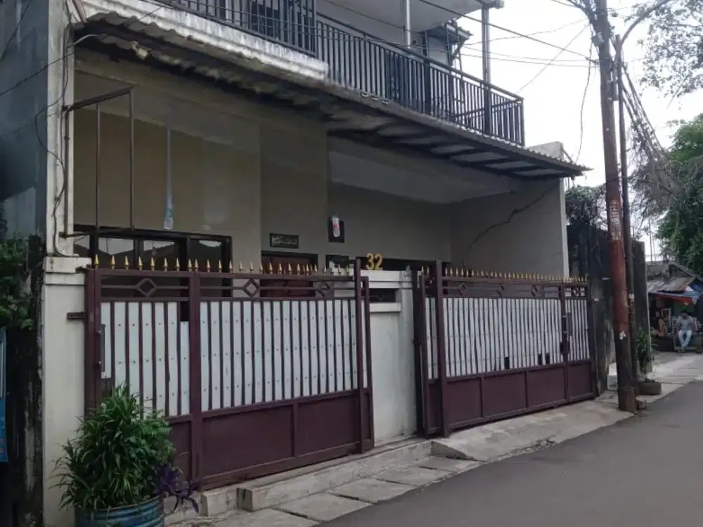 Di Jual Rumah 2lantai - Bebas Banjir di Dewi Sartika, Cawang