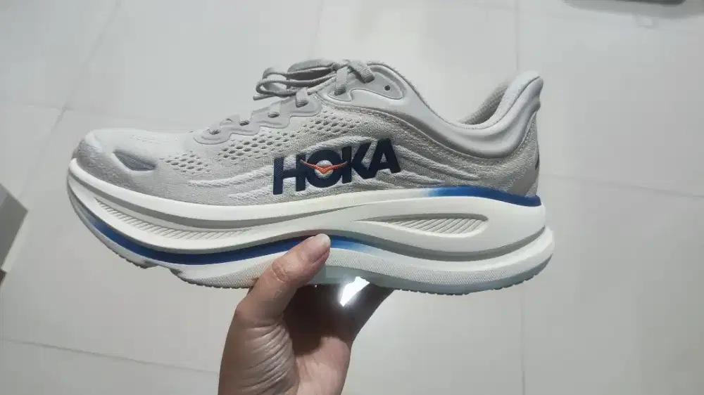 Sepatu Hoka Bondi 9 Size 8