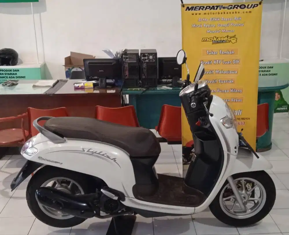 MOTOR MURAH HONDA SCOOPY PUTIH TAHUN 2019 ISTIMEWA