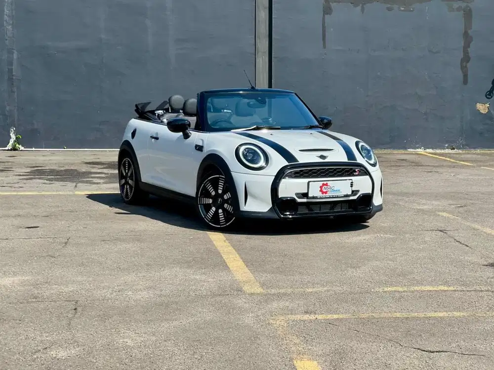 MINI COOPER S CONVERTIBLE 2023 / 2024 LIKE NEW