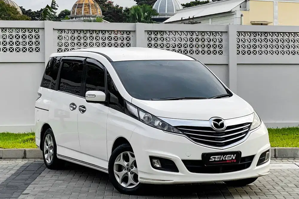 Mazda Biante 2.0 Skyactiv AT Matic 2016 Putih Metalik.