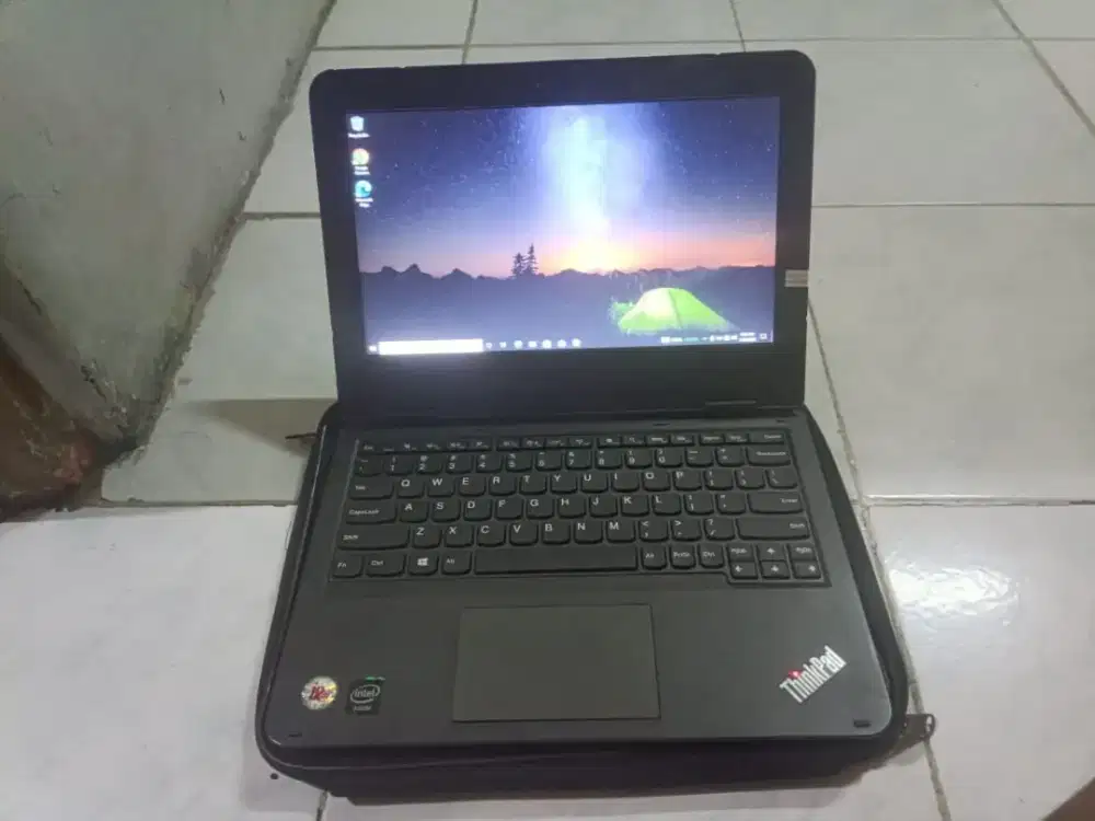 Jual cepet buat bayar kontrakan jual Lenovo Thinkpad 11e tinggal pakai
