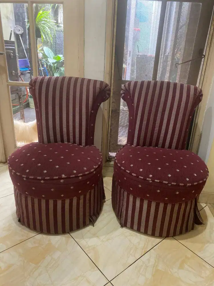 2 Kursi cantik elegan