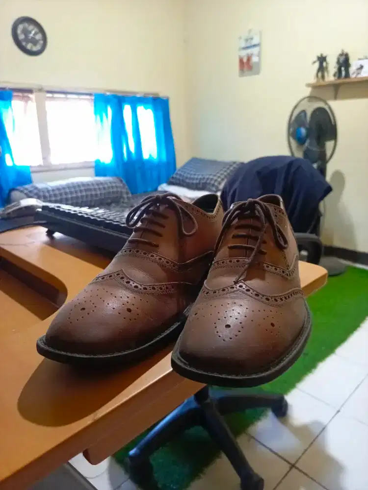 Sepatu Kulit Coklat Pria Oxford Wingtip 44