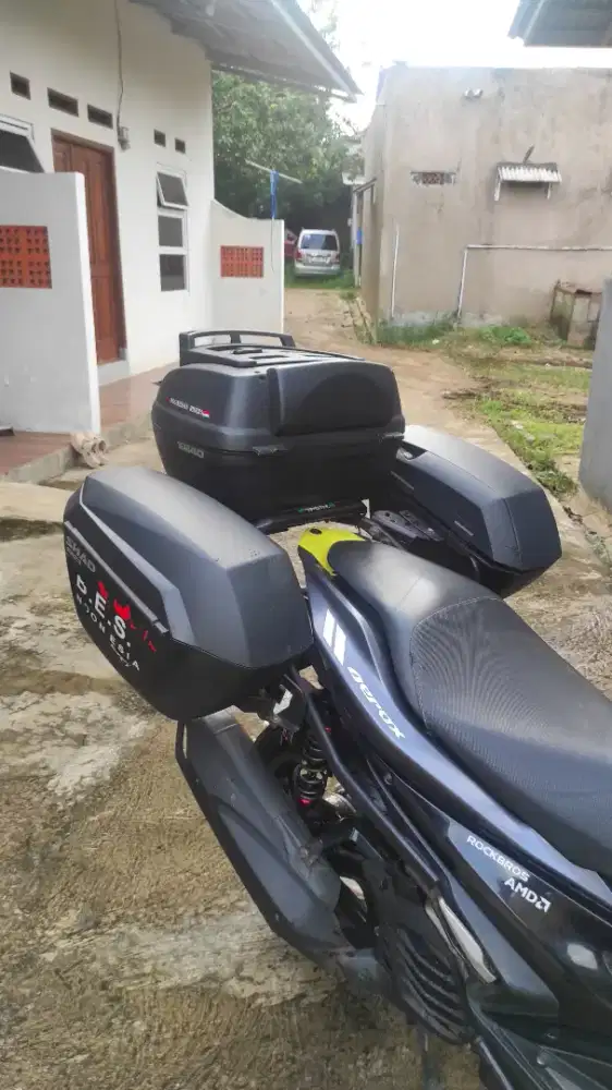 Top side box motor touring