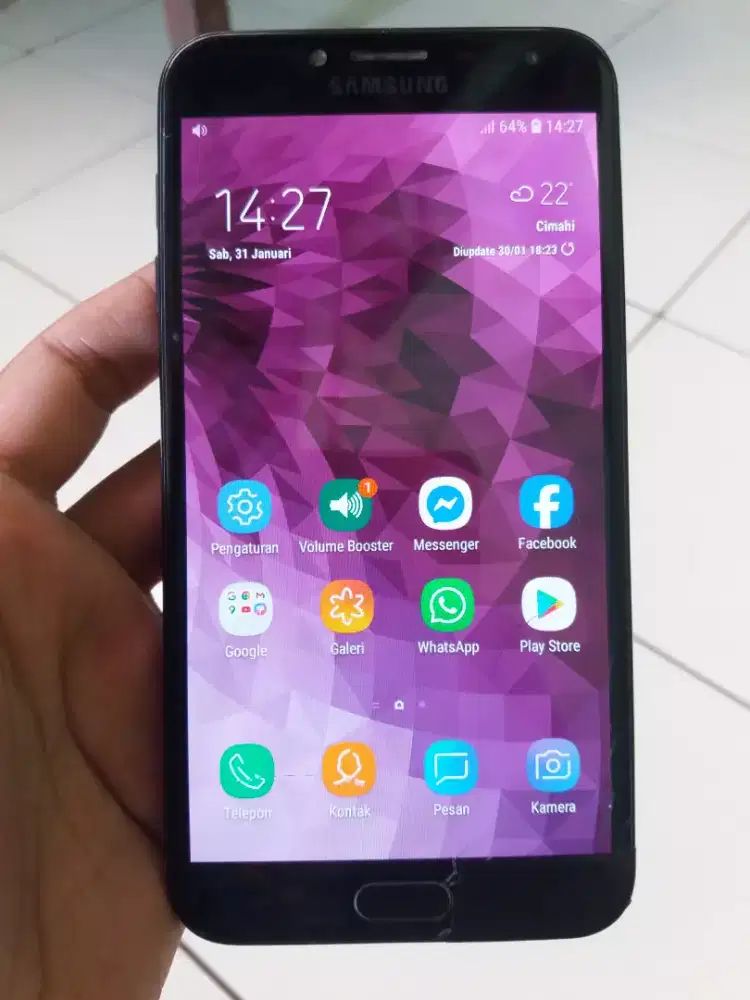 Samsung galaxy J4 4G 2/32 layar 5.5 inchi amoled
