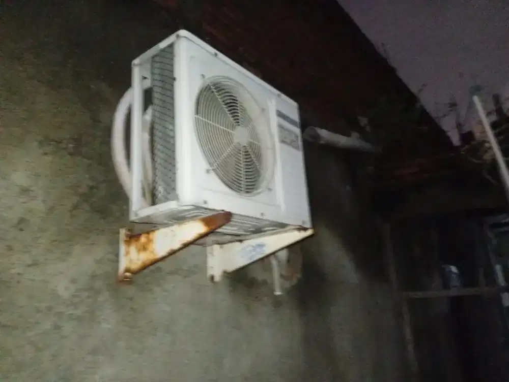 JUAL 2 BUAH AC 1/2 PK MURAH EDISI PINDAHAN