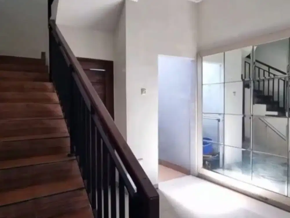 Dijual Rumah 2 Lantai Hook Murah Lokasi Strategis, Cisaranten, Arcamanik Bandung Ref.05226