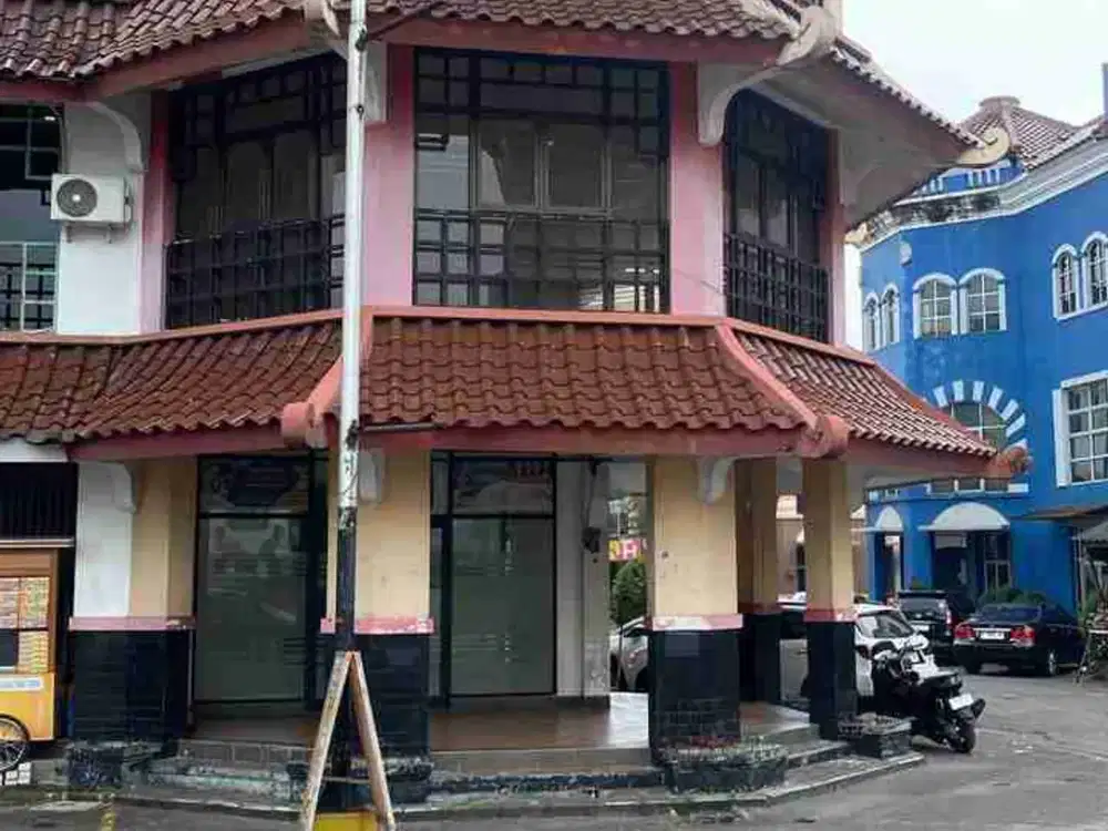 Disewakan Ruko Super Premium dan Strategis Depan Metro Indah Mall