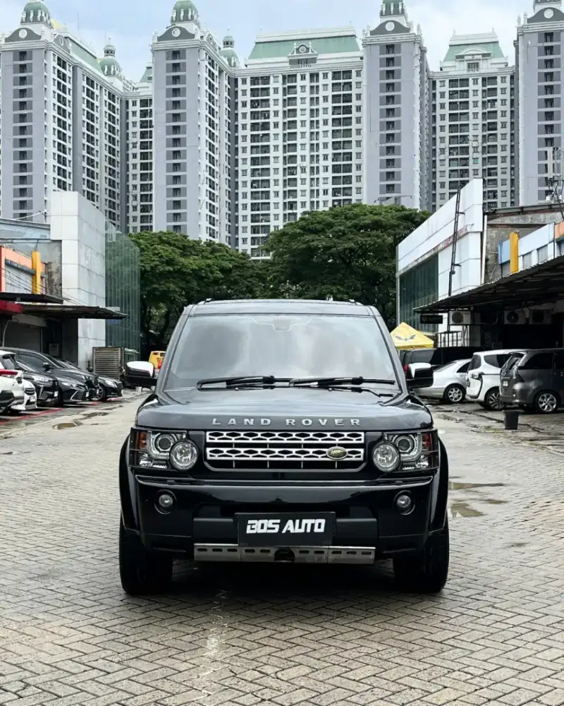 Land rover discovery 4 nik 2010