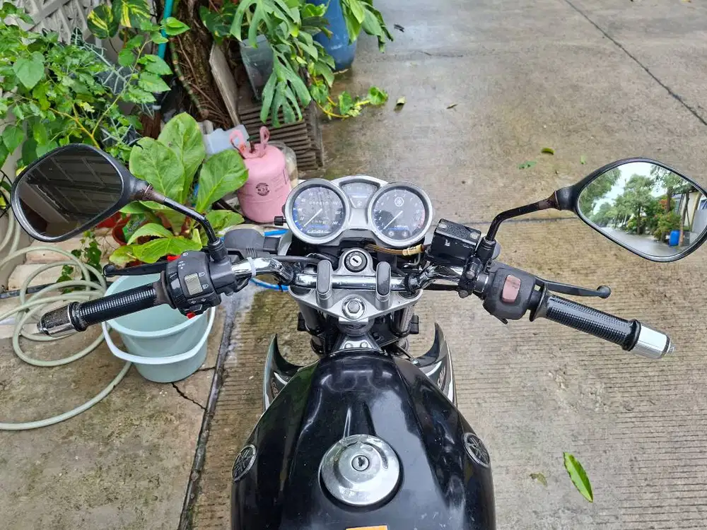 Vixion Old 2012 Hitam