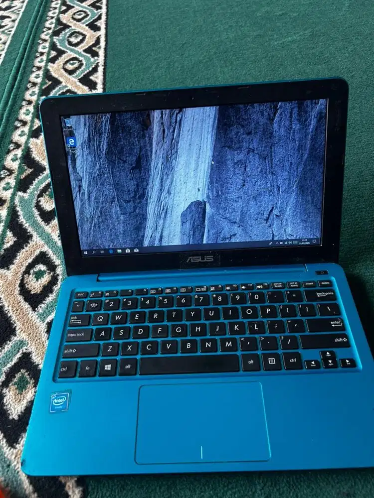 Laptop asus masih mulus