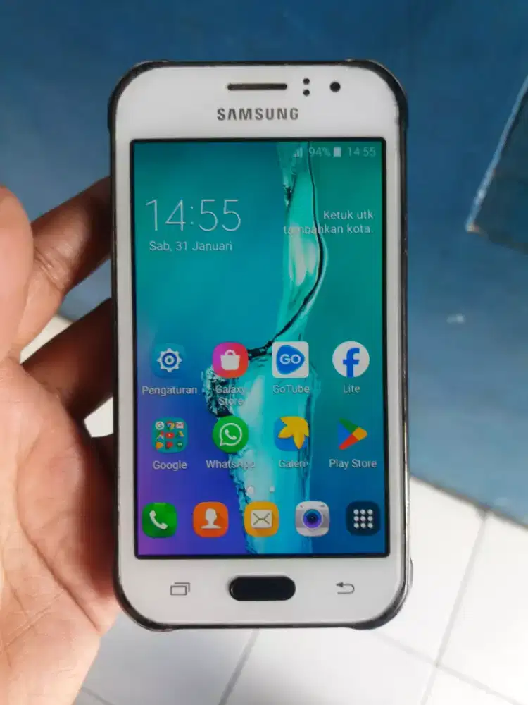 Samsung galaxy J1 ace 4G 1/8 layar 4.5 inchi amoled