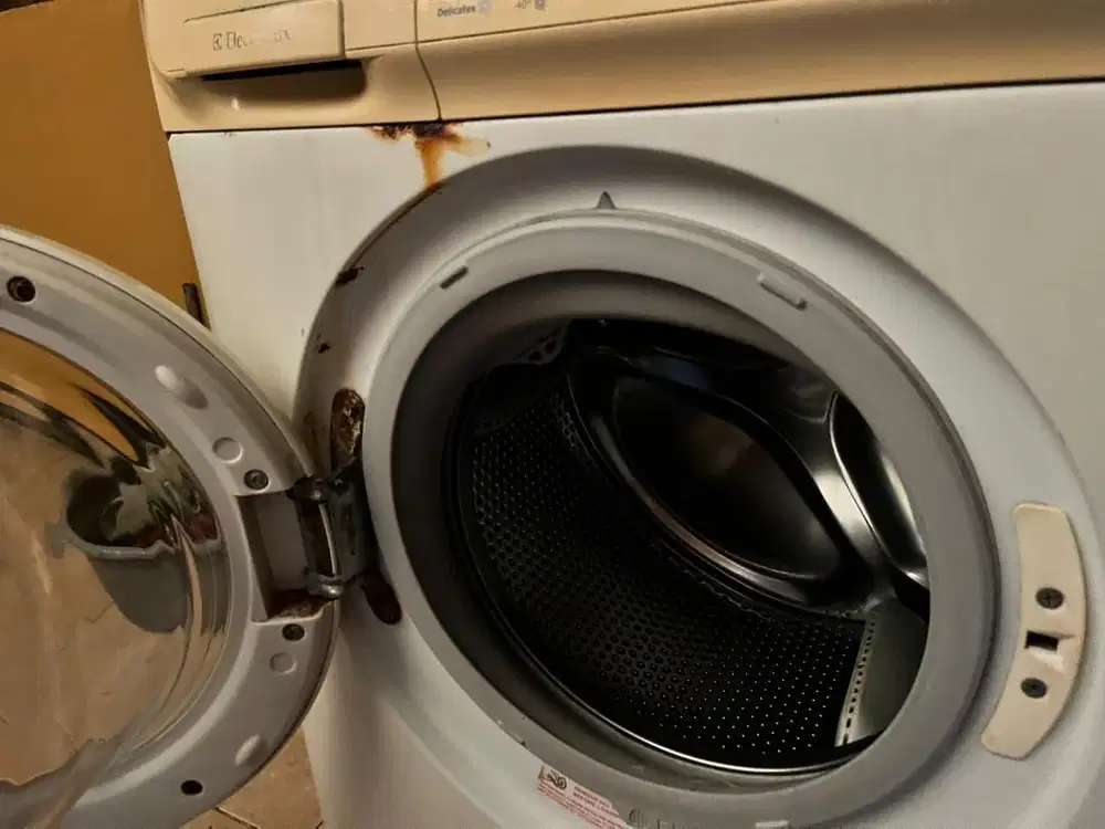 Mesin Cuci Bukaan Depan Electrolux 7 kg