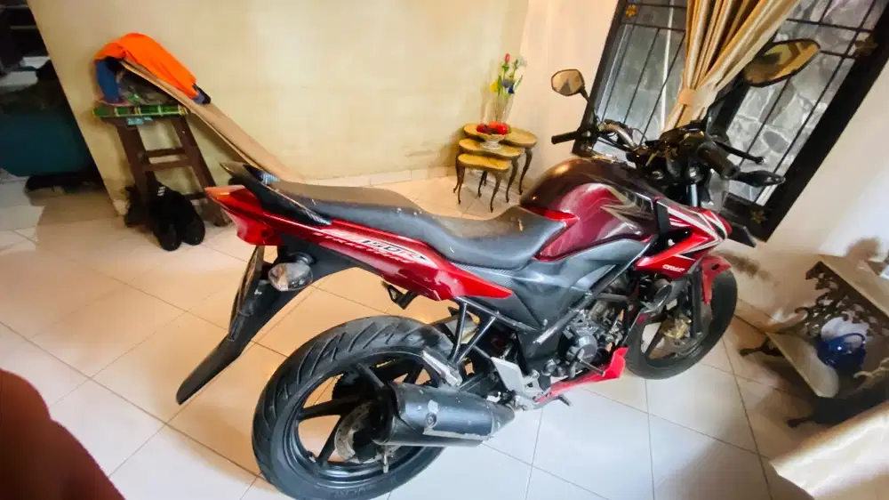 Honda cb150r tahun 2013