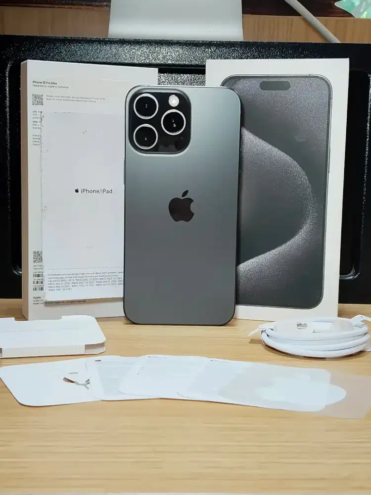 iPhone 15 Pro Max 256GB BlackTitanium iBox RESMI INDONESIA