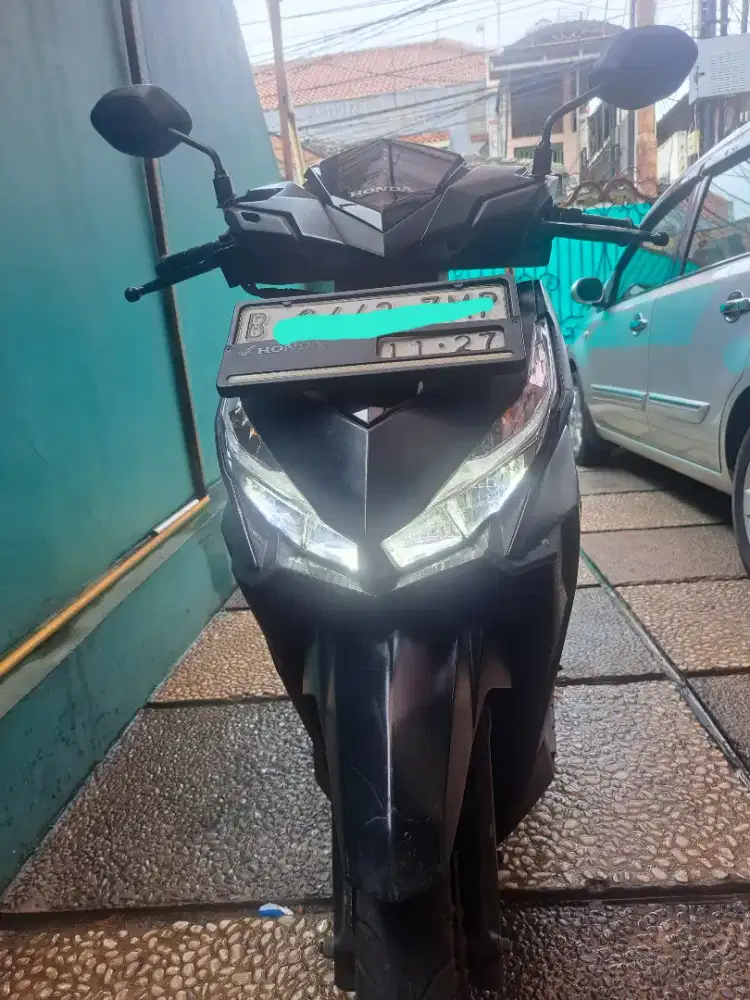 JUAL CEPAT VARIO 150 2017 CBS ISS