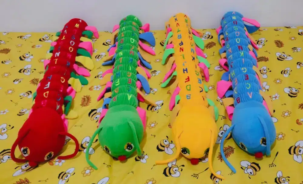 Boneka Ulat Alfabet Jumbo