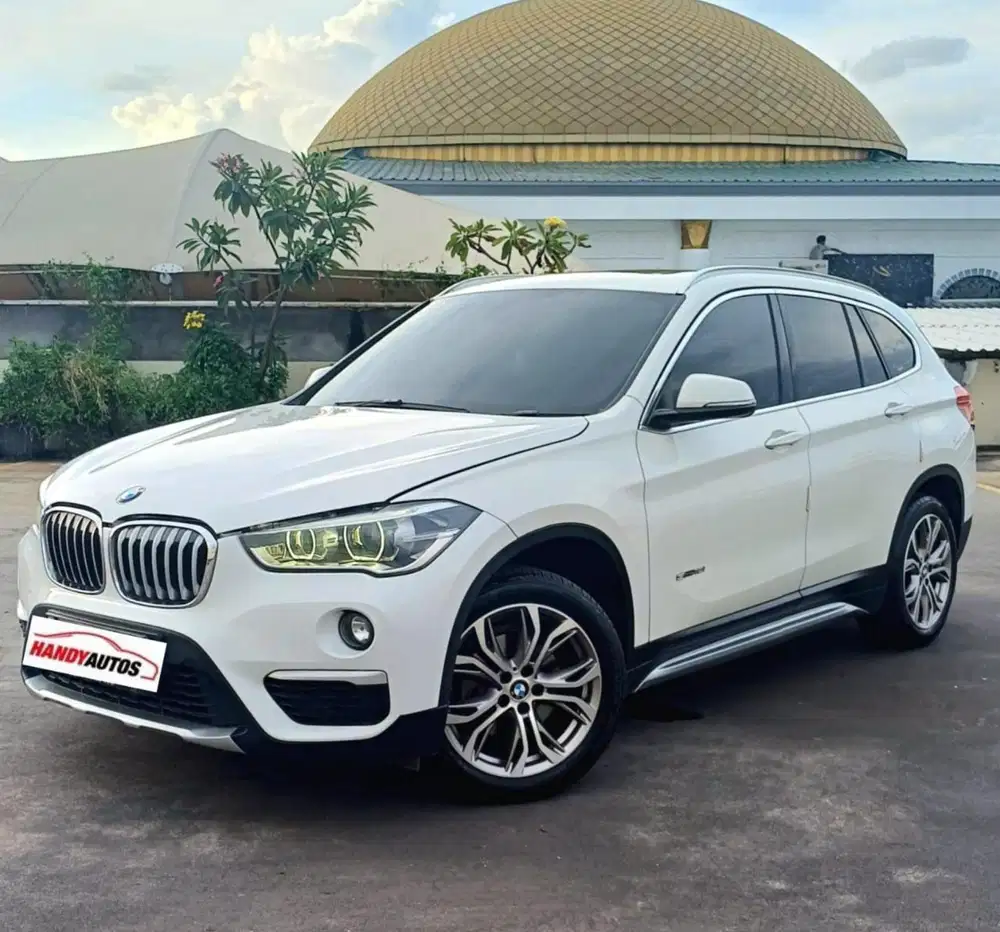 BMW X1 SDrive Panoramic Tahun 2017 Automatic putih metalik