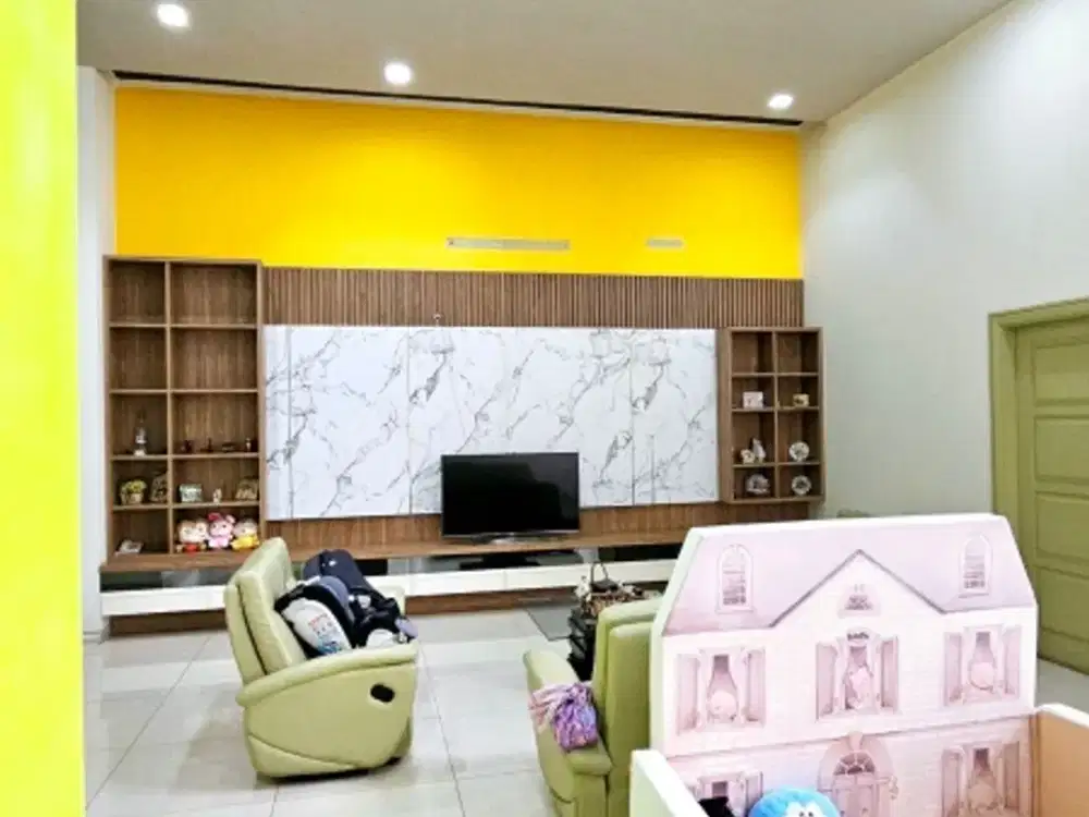 RUMAH PAKUWON INDAH SPLIT LEVEL SEMI FURNISHED HIGH CEILING VBI