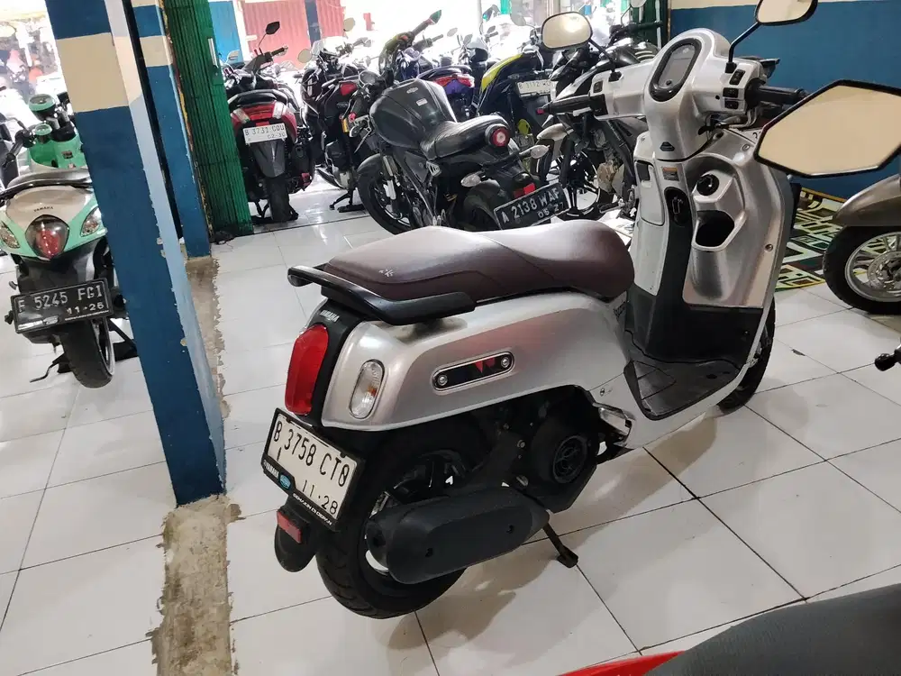 (JUAL CEPAT) yamaha fazzio lux 2023 kondisi siap pakai