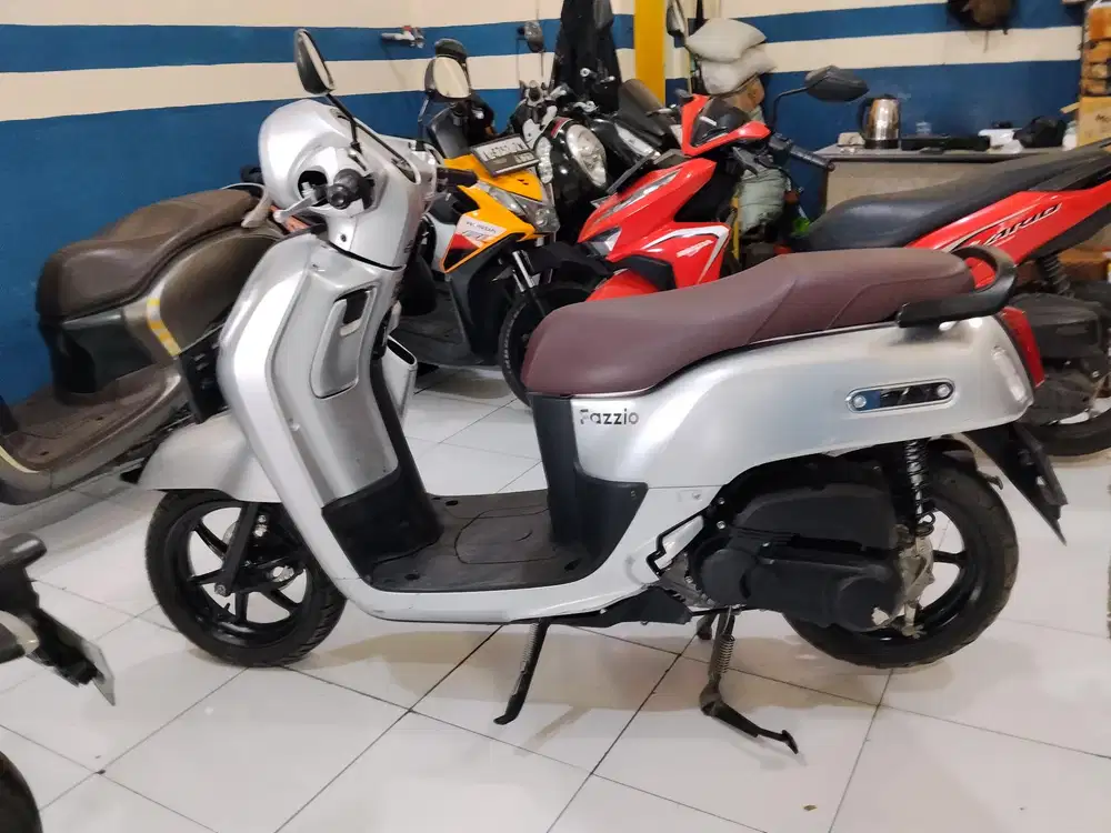 (JUAL) yamaha fazzio lux 2023 gres pajak hidup