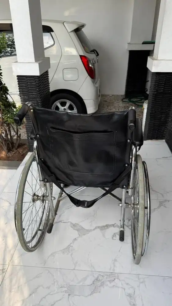 Kursi roda bekas merk sellaco