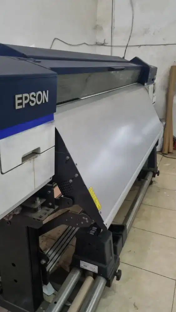 Dijual. Mesin indoor epson S40670 . Mesin digital printing