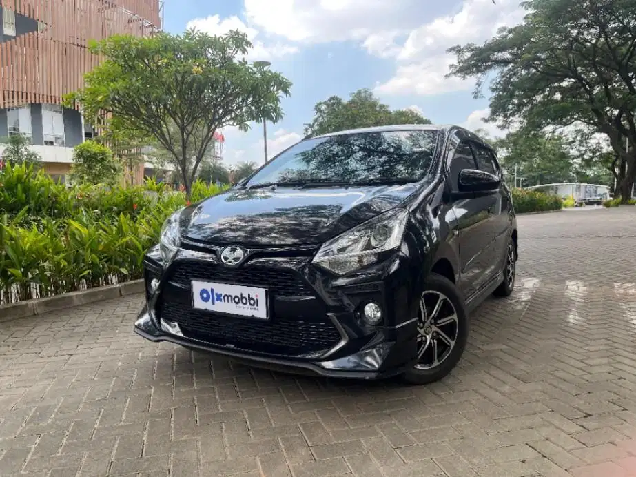 DP RINGAN Toyota Agya 1.2 GR Sport Bensin-AT 2022 Hitam CAKED