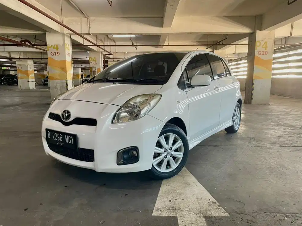 yaris j matic 2012