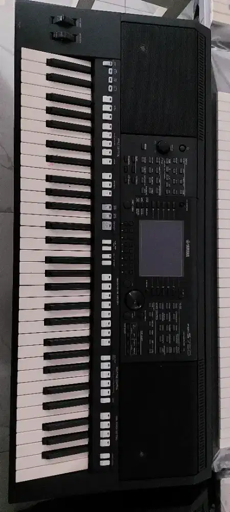 Keyboard yamaha Psr S-750